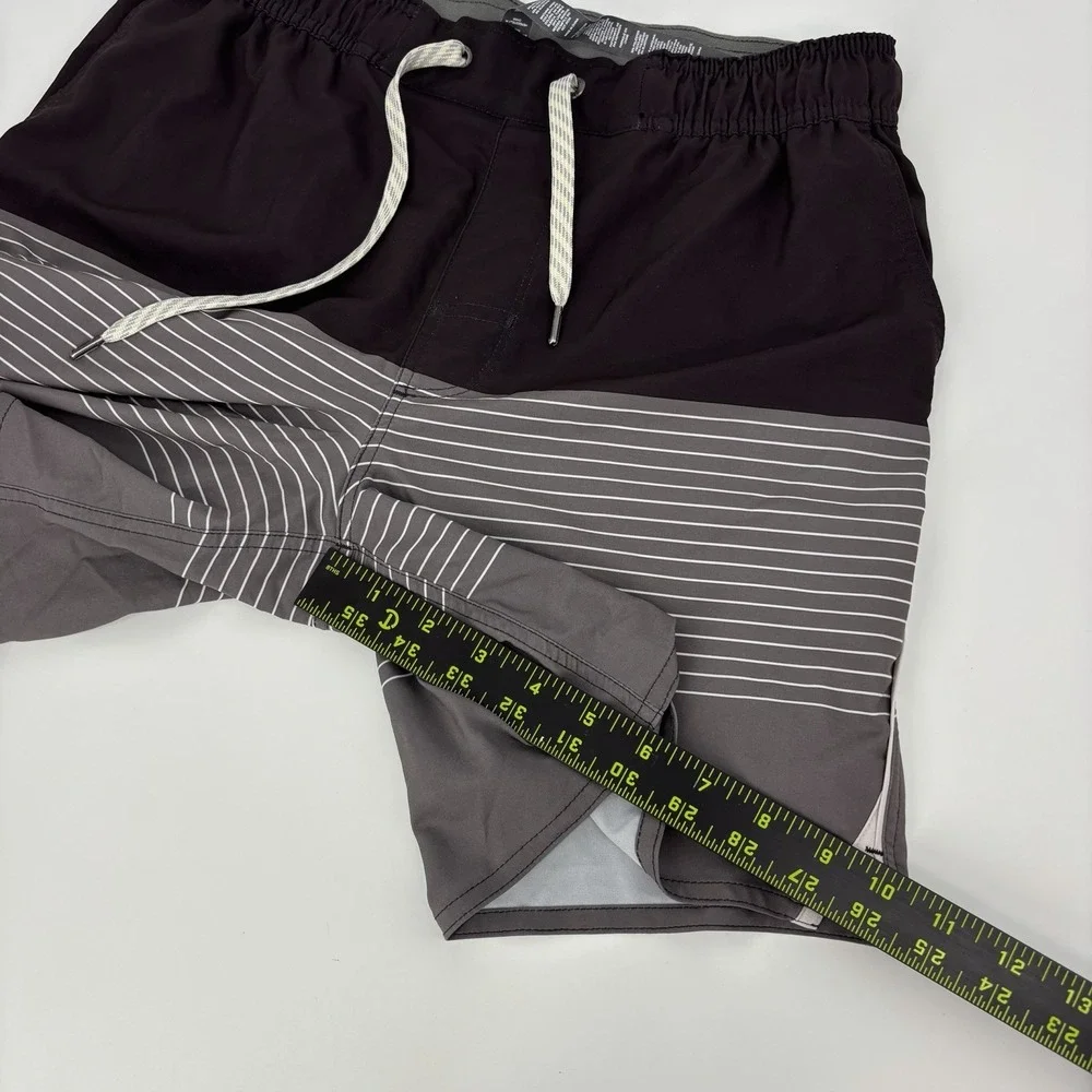 Vuori Trail Shorts 2.0 Mens‎ Small Brown Gray Striped V341 Performance 6